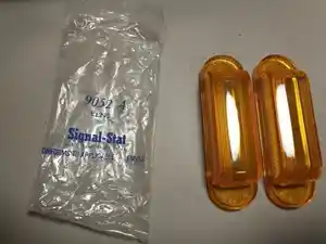 New Universal Light (Stock #P-2283431)) Part Image