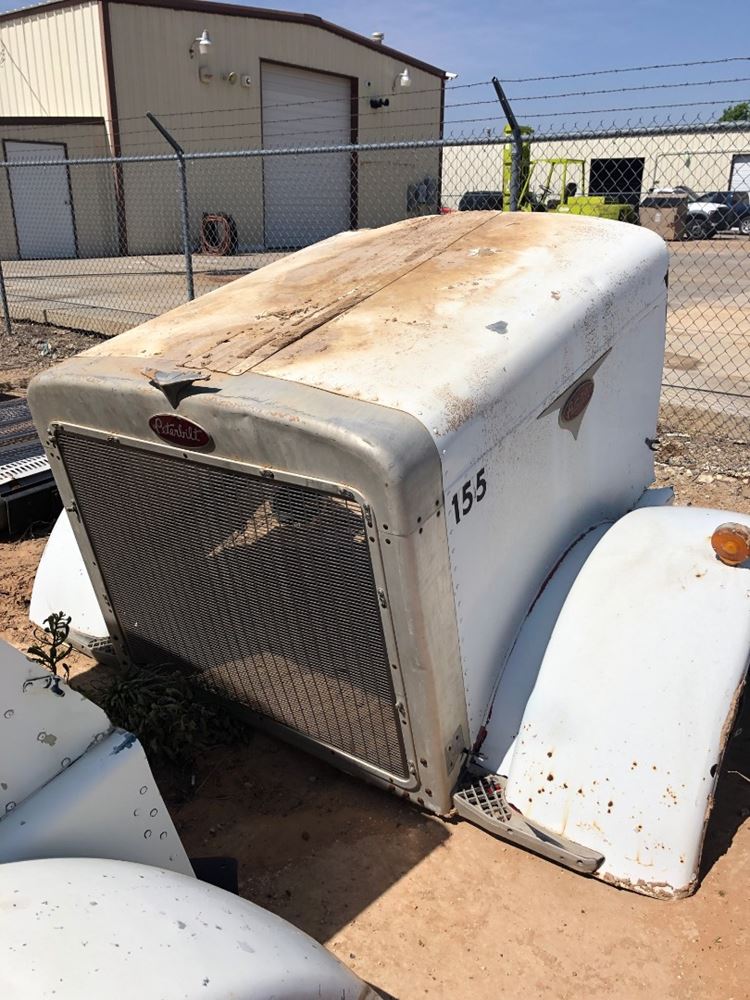 Hoods, Fenders & Grilles | Texas Truck & Equipment