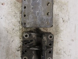 Used Peterbilt Engine Mount (Stock #P-228563)) Part Image
