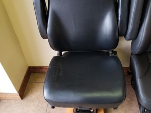 New Universal Seat (Stock #51111.305)) Part Image