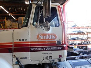Used 1989 VolvoWhiteGMC ACL64 Door (Stock #505744-7)) Part Image
