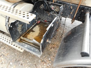 Used 1990 Kenworth T800 Battery Box (Stock #550026-15)) Part Image