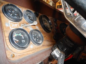 Used 1990 Volvo WIA Instrument Cluster (Stock #624807-11)) Part Image