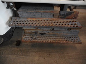 Used 1991 International 4700 Battery Box (Stock #406169-14)) Part Image