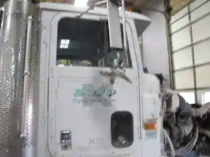Used 1993 International 9400 Door (Stock #065148-7)) Part Image