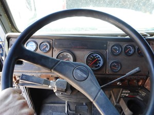 Used 1994 Freightliner FLD Instrument Cluster (Stock #432477-14)) Part Image