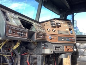 Used 1994 Freightliner FLD120 Dash Ass'y (Stock #462084-15)) Part Image