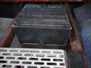 Used 1995 Mack CL700 Battery Box (Stock #003132-10)) Part Image