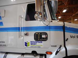 Used 1995 Volvo VNL Door (Stock #712768-8)) Part Image
