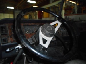 Used 1995 Volvo VNL Steering Wheel (Stock #712768-22)) Part Image