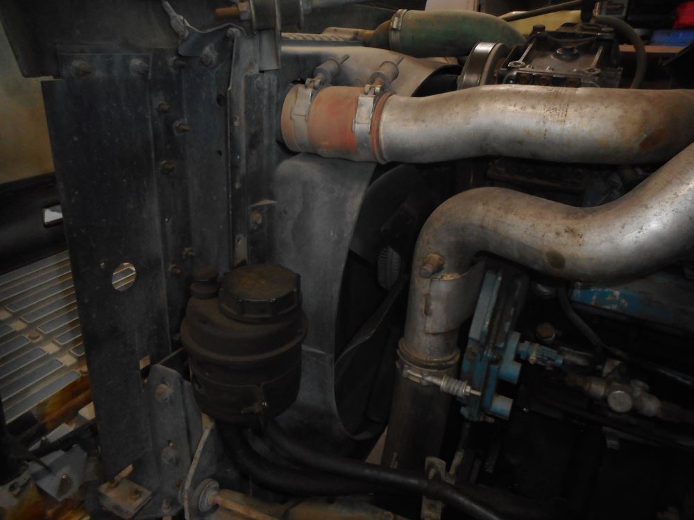 Used 1997 International 4700 Radiator for sale | Farr West Utah United ...