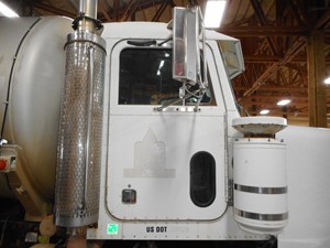 Used 1997 Peterbilt 378 Door (Stock #440306-8)) Part Image