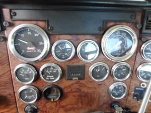 Used 1997 Peterbilt 378 Instrument Cluster (Stock #444994-8)) Part Image