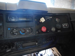 Used 1998 International 2674 Dash Ass'y (Stock #691999-13)) Part Image