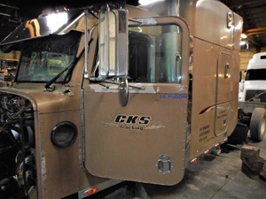 Used 1998 Peterbilt 379 Door (Stock #460365-5)) Part Image