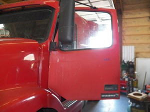 Used 1998 Volvo VNL Door (Stock #764238-7)) Part Image