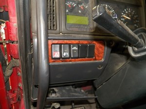 Used 1998 Volvo VNL Throttle Position Sensor (Stock #764238-19)) Part Image