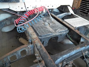 Used 2000 Freightliner C120 Battery Box (Stock #H01005-18)) Part Image