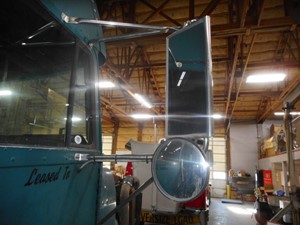 Used 2000 Freightliner FLD Mirror (Stock #J21404-9)) Part Image