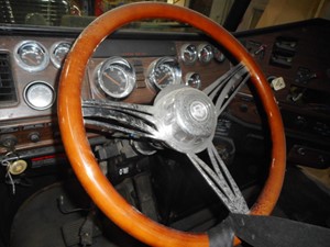 Used 2000 Freightliner FLD Steering Wheel (Stock #J21404-21)) Part Image