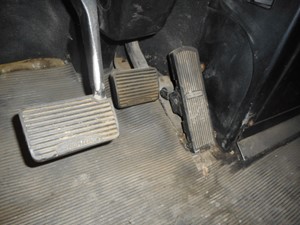 Used 2000 Freightliner FLD Throttle Position Sensor (Stock #J21404-22)) Part Image