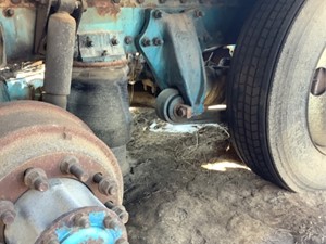 Used 2000 Freightliner FLD120 Suspension Assy (Stock #F05516-6)) Part Image