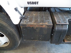 Used 2001 GM/Chev (HD) C6500 Battery Box (Stock #505917-17)) Part Image