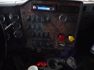 Used 2001 International 9400I Dash Ass'y (Stock #031706-19)) Part Image