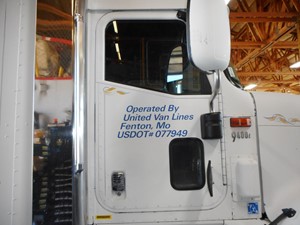 Used 2001 International 9400I Door (Stock #031706-8)) Part Image