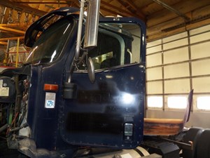 Used 2002 International 9200I Door (Stock #057833-5)) Part Image