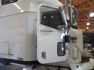 Used 2002 International 9400I Door (Stock #042851-9)) Part Image