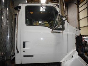 Used 2002 Sterling 9500 SERIES Door (Stock #K57414-7)) Part Image
