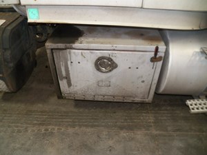 Used 2003 Volvo VNL630 Tool Box (Stock #353296-26)) Part Image