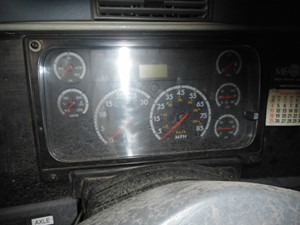 Used 2004 Freightliner COLUMBIA Instrument Cluster (Stock #N85372-12)) Part Image