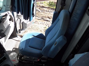 Used 2004 Freightliner COLUMBIA Seat (Stock #N10642-20)) Part Image