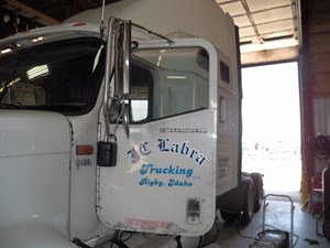 Used 2004 International 9400I Door (Stock #031198-7)) Part Image