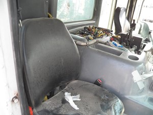 Used 2005 Freightliner CONDOR Seat (Stock #U42552-11)) Part Image