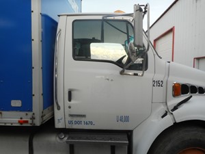 Used 2005 Sterling ACTERRA Door (Stock #091560-4)) Part Image