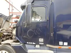 Used 2006 Freightliner CENTURY CLASS Door (Stock #U33392-7)) Part Image