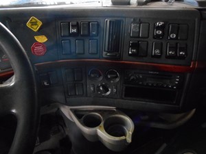 Used 2006 Volvo VN Dash Ass'y (Stock #438573-25)) Part Image