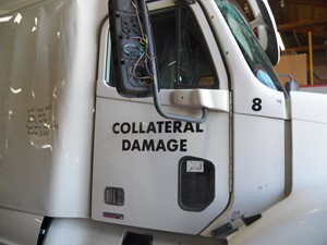 Used 2007 Freightliner COLUMBIA 120 Door (Stock #Z66488-6)) Part Image
