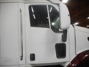 Used 2007 Peterbilt 387 Door (Stock #665242-10)) Part Image