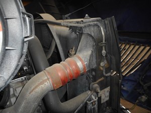 Used 2008 International DuraStar 4400 Radiator (Stock #689630-12)) Part Image