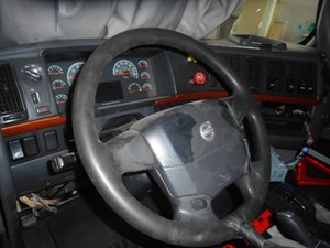 Used 2008 Volvo VNL Steering Wheel (Stock #271089-16)) Part Image