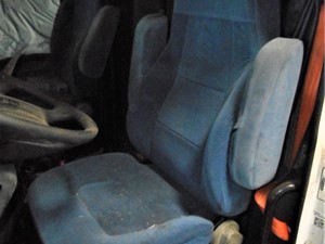 Used 2009 Freightliner COLUMBIA Seat (Stock #AE7145-8)) Part Image