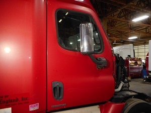 Used 2009 Freightliner Cascadia Door (Stock #AH9254-8)) Part Image