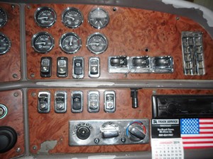 Used 2009 Peterbilt 387 Dash Ass'y (Stock #797795-13)) Part Image