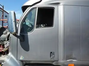 Used 2009 Peterbilt 387 Door (Stock #102256-7)) Part Image