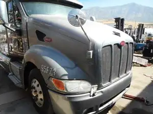 Used 2009 Peterbilt 387 Hood (Stock #102256-13)) Part Image