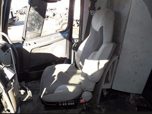 Used 2009 Volvo VNL Seat (Stock #269878-15)) Part Image